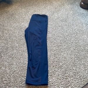 Under armour capri workout leggings